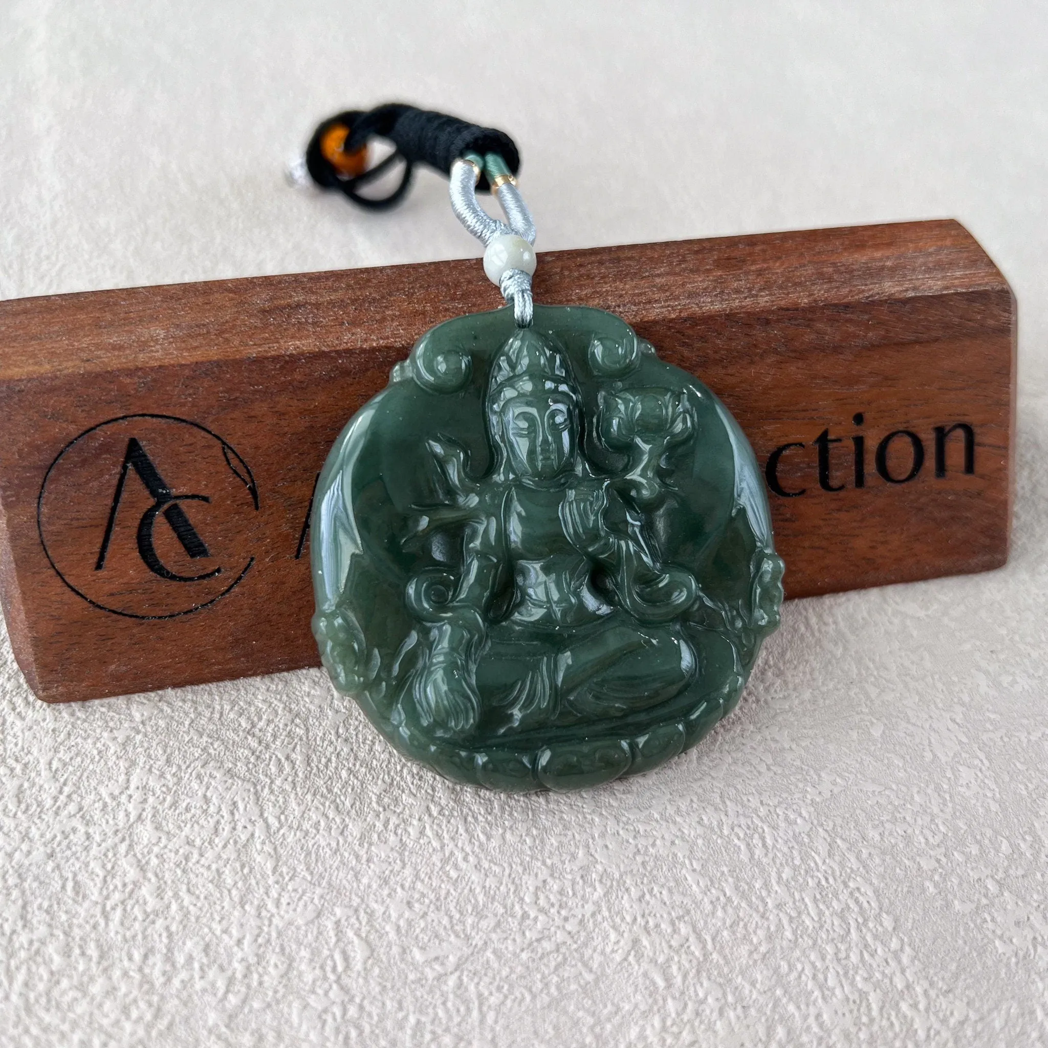 Jadeite Jade Mahasthamaprapta Buddha, Da Shi Zhi , Đại Thế Chí Bồ tát, 大势至, Green Jade Pendant Necklace, YJ-0322-0337608